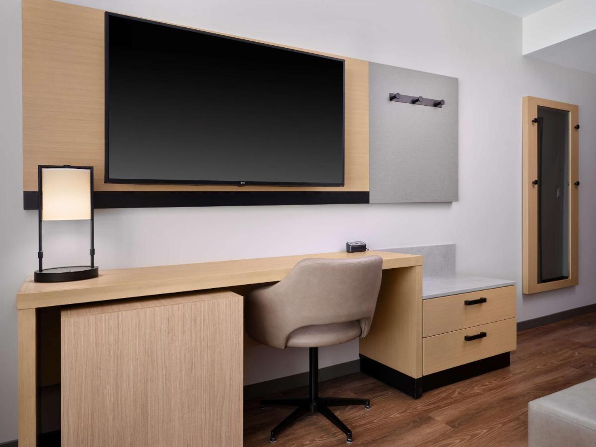 The Forester, A Hyatt Place Hotel Lake Forest Екстериор снимка